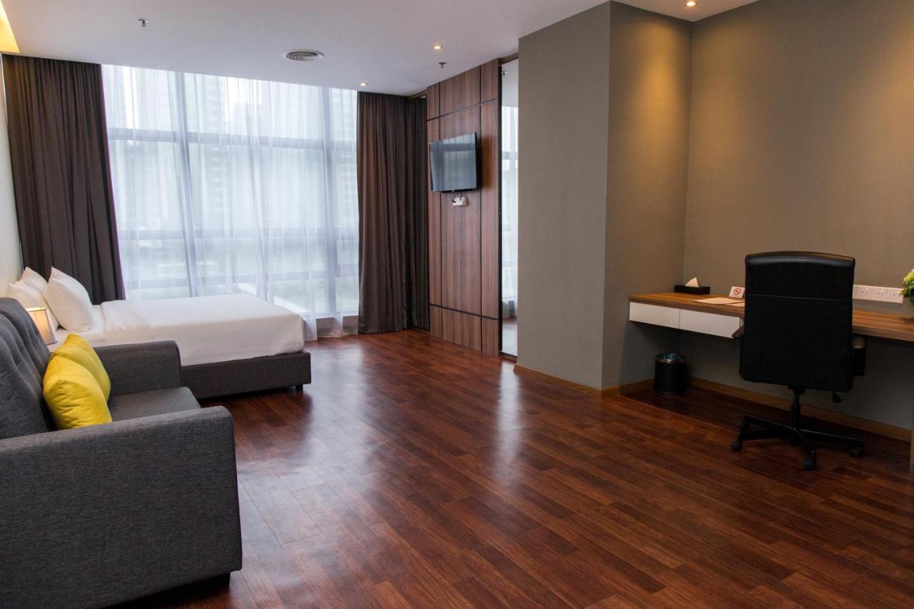 Imperial Regency Suites & Petaling Jaya Kuala Lumpur Exterior foto